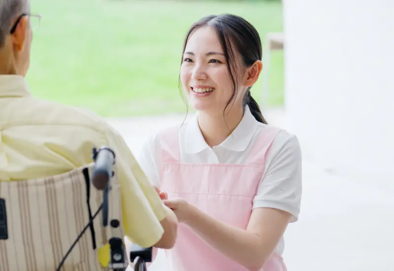 川崎市を中心に介護事業を展開しています。あなたに合った職場環境を提供しサポートいたします。